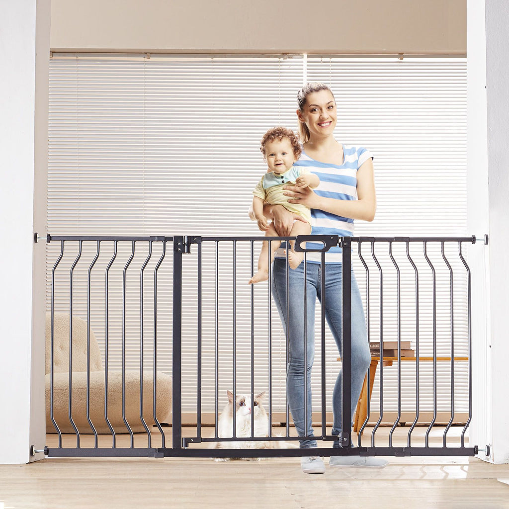 Auto-Close Baby & Pet Safety Gate – Extra Wide 749-1346mm, Black